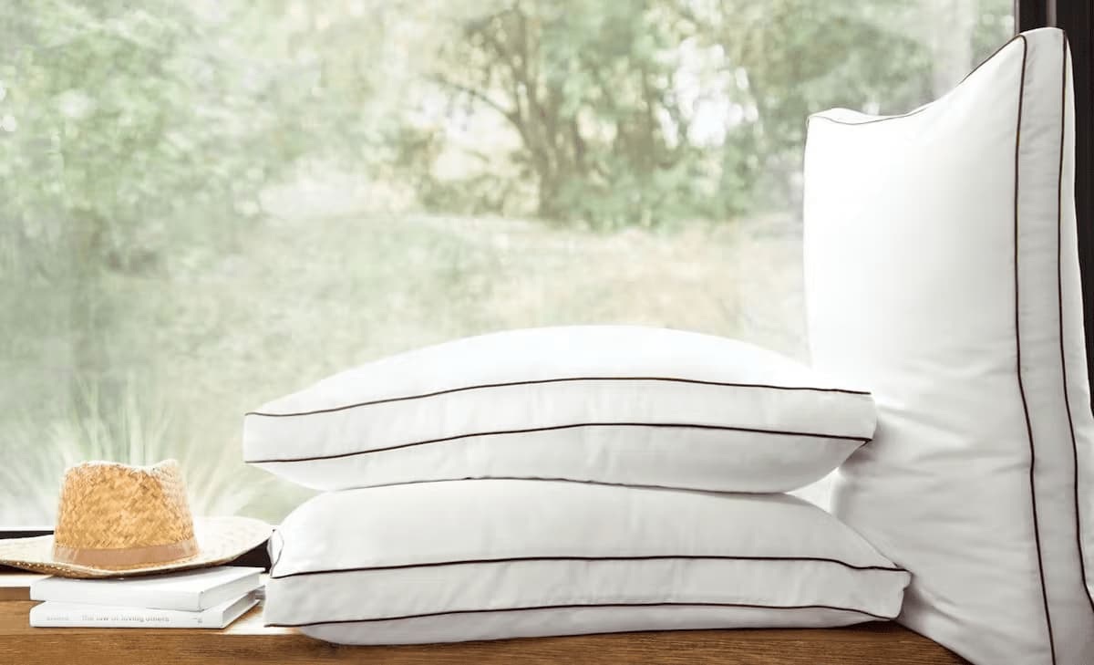 product image of the Saatva Latex Pillow